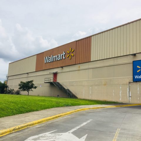 Walmart Tibás